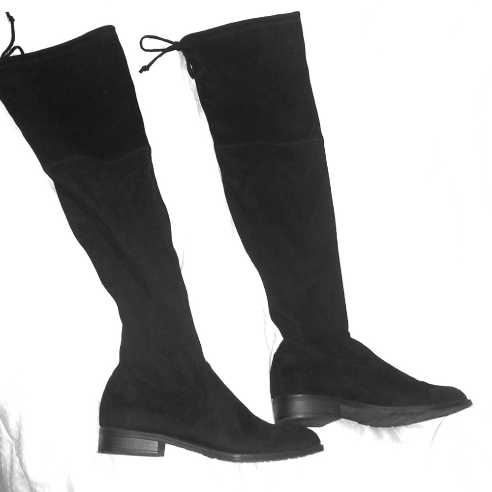 Black knee-high faux suede boots 👢